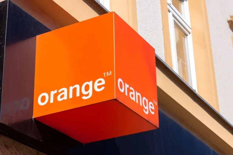 Contact Orange